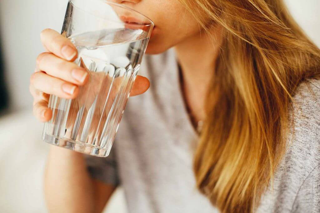 The impact of drinking fluoridated water for yellow teeth